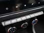 Renault Clio 1.0 TCe 90PK Evolution | Navigatie | Apple Carplay | Parkeersensoren Achter | Airco | Privacy Glass | Cruise Control | Licht & Regensensor |