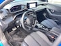 Peugeot 208 1.2 Hybrid 110 e-DCS6 GT Automaat | Adaptieve cruise control | Camera voor + achter | Keyless entry | 17" inch LM velgen | Dodehoekdetectie | Grootlichtassistent | Sportstoelen