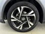 Toyota C-HR 2.0 Hybrid Executive | Stoelverwarming | Bi-Tone | LM velgen | LED | Adaptive cruise |