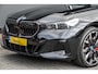 BMW 5-Serie Touring 550E 490Pk Aut. | Plug in Hybride | X-Drive | Shadowline | M-Sport | 'M' Sportstoelen | Head Up Display | Panoramadak | Trekhaak | 21''