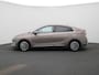 Hyundai Ioniq Comfort EV 38 kWh | Navigatie | Apple Carplay / Android Auto | Achteruitrijcamera | Voorstoelen Verwarmd | Infinity Audio | Virtual Cockpit | Cruise Control | Parkeersensoren | Climate Control | Warmtepomp | Lane Assistant | Lichtmetalen Velgen |