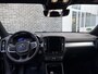 Volvo XC40 2.0 B3 Plus Black Edition | Panoramadak | Pixel LED koplampen | 20" velgen | 360 camera | Adaptive cruise control | Getint glas | Dode hoek detectie BLIS |