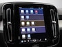 Volvo XC40 2.0 B4 Plus Dark / Trekhaak / Stoel+stuur+voorruitverwarming / Harman Kardon / Elektr. bedienb. stoelen