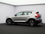 Volvo XC40 2.0 B4 Plus Dark / Trekhaak / Stoel+stuur+voorruitverwarming / Harman Kardon / Elektr. bedienb. stoelen