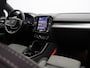Volvo XC40 2.0 B4 Plus Dark / Trekhaak / Stoel+stuur+voorruitverwarming / Harman Kardon / Elektr. bedienb. stoelen