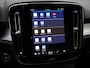 Volvo XC40 2.0 B4 Plus Dark / Trekhaak / Harman Kardon / Stoel + stuurverwarming / Elek. verstelbare stoelen / Adapt. cruise control / BLIS / Verwarmbare voorruit