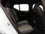 Volvo XC40 2.0 B4 Plus Dark / Trekhaak / Harman Kardon / Stoel + stuurverwarming / Elek. verstelbare stoelen / Adapt. cruise control / BLIS / Verwarmbare voorruit