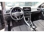 Volkswagen T-Roc 1.5 TSI 150PK AUTOMAAT Life Edition 10dkm! Navi I All-Season I