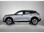 Peugeot 2008 1.2 PureTech Allure Pack 100pk | Climate Control | Airco | Navigatie | Cruise Control | Afneembare Trekhaak | LED Koplampen | Lichtmetalen Velgen 17" |