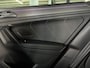 Volkswagen Tiguan 1.4 TSI eHybrid 245PK R-Line Business+ / Panoramadak / Zwenkbare Trekhaak / IQ LED / Elektrische Achterklep / 360 Camera / Stuur + Stoelverwarming **