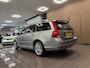 Volvo V50 2.4 Edition II * Automaat / 1e Eig / Xenon / Leder / Afn. Trekhaak / NL Auto *