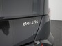Hyundai Kona Electric Premium 65.4 kWh Volledig Elektrisch met Navigatie, Lederen bekleding en Stoelverwarming Uit voorraad leverbaar!
