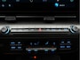 Hyundai Kona Electric Premium 65.4 kWh Volledig Elektrisch met Navigatie, Lederen bekleding en Stoelverwarming Uit voorraad leverbaar!