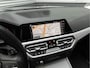BMW 3-Serie Touring 330e xDrive - Panorama - ACC - Hifi - Sportstoelen - Stoelverwarming