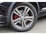 Volkswagen T-Roc 1.5 TSI Sport Business R CARPLAY HALFLEER DIGITAAL-DASH ELEC.ACHTERKLEP/SPIEGELS ADAPTIVE-CRUISE DAB CLIMA 2XPDC 18''LMV