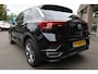 Volkswagen T-Roc 1.5 TSI Sport Business R CARPLAY HALFLEER DIGITAAL-DASH ELEC.ACHTERKLEP/SPIEGELS ADAPTIVE-CRUISE DAB CLIMA 2XPDC 18''LMV