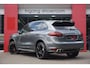 Porsche Cayenne 3.0 D Platinum Edition | Luchtvering | Panoramadak | 2x Memory | Camera | Leder | Cruise Control | Navigatie | 21'' LM |