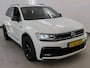 Volkswagen Tiguan 1.5 TSI ACT 150pk Automaat Highline Business R Line | Panoramadak | Trekhaak | 19" Black Pakket R-Line | CarPlay