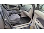 Mitsubishi Grandis 2.4-16V Intense 7p