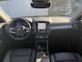 Volvo XC40 B4 AUT7 197PK Business Edition | Denim Blue | Moritz Leder Charcoal | 21 inch lichtmetalen velgen | Power Seats Pack | Climate Pack | Noodreservewiel | Extra getint glas | Harman Kardon audio