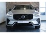 Volvo XC60 T6 Automaat AWD Plus Dark | Verwarmbare Voor- En Achterstoelen | 360 Graden Camera | Apple Carplay/Android Auto | Adaptieve Cruise Control | Electronic Climate Control| Elektrisch Glazen Panorama Dak | Dodehoekdetectie Met Correctie | Draadloze Telefoonlader | Trekhaak Semi-Elektrisch Inklapbaar | DAB Ontvangen | Navigatiesysteem | LED Koplampen | Rijstrooksensor Met Correctie | Elektrisch Verstelbare Stoelen | Keyless Entry | Lederen Bekleding | Stuurwielverwarming