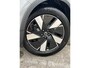 Volvo XC40 Single Motor Extened Range Core 82 kWh Zwart dak / Extra getint glas / All season banden