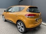 Renault Scenic 1.2 TCe Intens Airco - Cruise control - Parkeersensoren voor en achter - Navigatiesysteem - Lederen/stof bekleding - Mistlampen voor - Stuur multifunctioneel