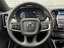 Volvo XC40 2.0 B3 Plus Black Edition | Panoramadak | Pixel LED koplampen | 20" velgen | 360 camera | Adaptive cruise control | Getint glas | Dode hoek detectie BLIS |