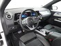 Mercedes-Benz B-klasse 250 e AMG | Trekhaak | Sfeerverlichting | 19" Multispaaks wielen | Achteruitrij Camera | Night Pakket |