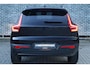 Volvo XC40 2.0 B3 Plus Black Edition | Panoramadak | Pixel LED koplampen | 20" velgen | 360 camera | Adaptive cruise control | Getint glas | Dode hoek detectie BLIS |