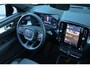 Volvo XC40 2.0 B3 Plus Black Edition | Panoramadak | Pixel LED koplampen | 20" velgen | 360 camera | Adaptive cruise control | Getint glas | Dode hoek detectie BLIS |