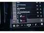 Volvo XC40 2.0 B3 Plus Black Edition | Panoramadak | Pixel LED koplampen | 20" velgen | 360 camera | Adaptive cruise control | Getint glas | Dode hoek detectie BLIS |