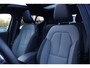 Volvo XC40 2.0 B3 Plus Black Edition | Panoramadak | Pixel LED koplampen | 20" velgen | 360 camera | Adaptive cruise control | Getint glas | Dode hoek detectie BLIS |