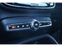 Volvo XC40 2.0 B3 Plus Black Edition | Panoramadak | Pixel LED koplampen | 20" velgen | 360 camera | Adaptive cruise control | Getint glas | Dode hoek detectie BLIS |