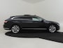 Volkswagen Arteon Shooting Brake 1.4 TSI eHybrid R-Line Business 218pk | Full Options! l Nappa Leder l Panoramadak l Elektr. Stoel incl Memory l Trekhaak l Head up Display l Camera