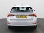Skoda Octavia Combi 1.0 e-TSI Business Edition 110 PK | Automaat | Trekhaak | LED Koplampen | Navigatie | Climate Control | Adaptive Cruise Control | Travel pakket | Apple Carplay/Android Auto | Elektrische achterklep | Parkeersensoren | Lichtmetalen velgen |