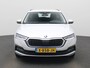 Skoda Octavia Combi 1.0 e-TSI Business Edition 110 PK | Automaat | Trekhaak | LED Koplampen | Navigatie | Climate Control | Adaptive Cruise Control | Travel pakket | Apple Carplay/Android Auto | Elektrische achterklep | Parkeersensoren | Lichtmetalen velgen |