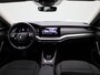 Skoda Octavia Combi 1.0 e-TSI Business Edition 110 PK | Automaat | Trekhaak | LED Koplampen | Navigatie | Climate Control | Adaptive Cruise Control | Travel pakket | Apple Carplay/Android Auto | Elektrische achterklep | Parkeersensoren | Lichtmetalen velgen |