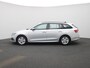 Skoda Octavia Combi 1.0 e-TSI Business Edition 110 PK | Automaat | Trekhaak | LED Koplampen | Navigatie | Climate Control | Adaptive Cruise Control | Travel pakket | Apple Carplay/Android Auto | Elektrische achterklep | Parkeersensoren | Lichtmetalen velgen |