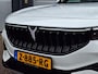 Voyah Free 4WD 106 kWh | Black Line | Panoramadak | Trekhaak | Luchtvering | 360° camera | Massage stoelen | Dynaudio | Adaptieve cruise control | Smartphone integratie | Keyless entry | Elektrische achterklep