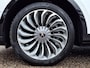 Voyah Free 4WD 106 kWh | Black Line | Panoramadak | Trekhaak | Luchtvering | 360° camera | Massage stoelen | Dynaudio | Adaptieve cruise control | Smartphone integratie | Keyless entry | Elektrische achterklep
