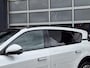 Voyah Free 4WD 106 kWh | Black Line | Panoramadak | Trekhaak | Luchtvering | 360° camera | Massage stoelen | Dynaudio | Adaptieve cruise control | Smartphone integratie | Keyless entry | Elektrische achterklep