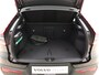 Volvo EC40 Extended Range Plus Black Edition / Nubuck bekleding / Harman en Kardon audio / Elektr. achterklep / Camera / Getint glas /