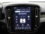 Volvo EC40 Extended Range Plus Black Edition / Nubuck bekleding / Harman en Kardon audio / Elektr. achterklep / Camera / Getint glas /