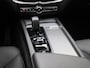 Volvo XC60 2.0 T6 Plug-in hybrid AWD Core Bright | 100% SOH | Apple Carplay/Android Auto | Achteruitrijcamera | Parkeersensoren | Navigatie | Stoelverwarming | Stuurverwarming | Trekhaak |