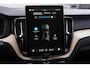 Volvo XC60 2.0 T6 Plug-in hybrid AWD Plus Dark | Panoramadak | Luchtvering | Extra getint glas | 21" Lichtmetalen velgen