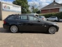 BMW 3-Serie Touring 318i Business Line *STOELVERW.*CLIMA*PANO*CRUISE*NAVI*PDC*TREKHAAK*