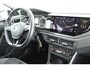Volkswagen Polo 1.0 TSI 95pk Highline Navigatie Stoelverwarming Parkeersensoren Climate Control
