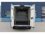 Fiat Ducato 2.2 MultiJet 140 pk S&S L3H2 3.3t Let op, 3,9% financial lease via Stellantis van toepassing  | NAVIGATIE | CAMERA | SENSOREN | BETIMMERING LAADRUIMTE | APPLE CARPLAY/ANDROID AUTO |