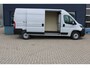 Fiat Ducato 2.2 MultiJet 140 pk S&S L3H2 3.3t Let op, 3,9% financial lease via Stellantis van toepassing  | NAVIGATIE | CAMERA | SENSOREN | BETIMMERING LAADRUIMTE | APPLE CARPLAY/ANDROID AUTO |